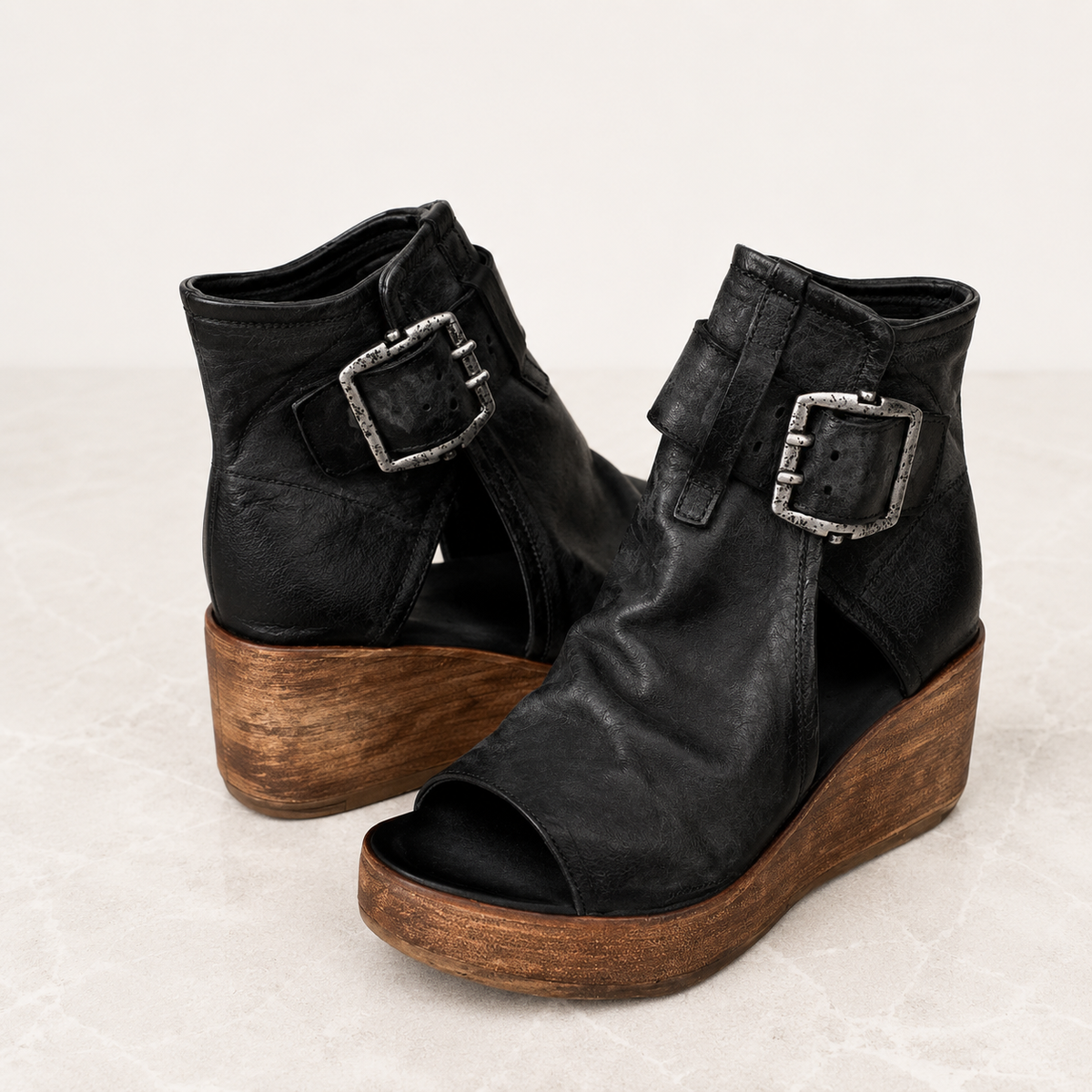 Roxane | Sandales fabriquées à la main en similicuir