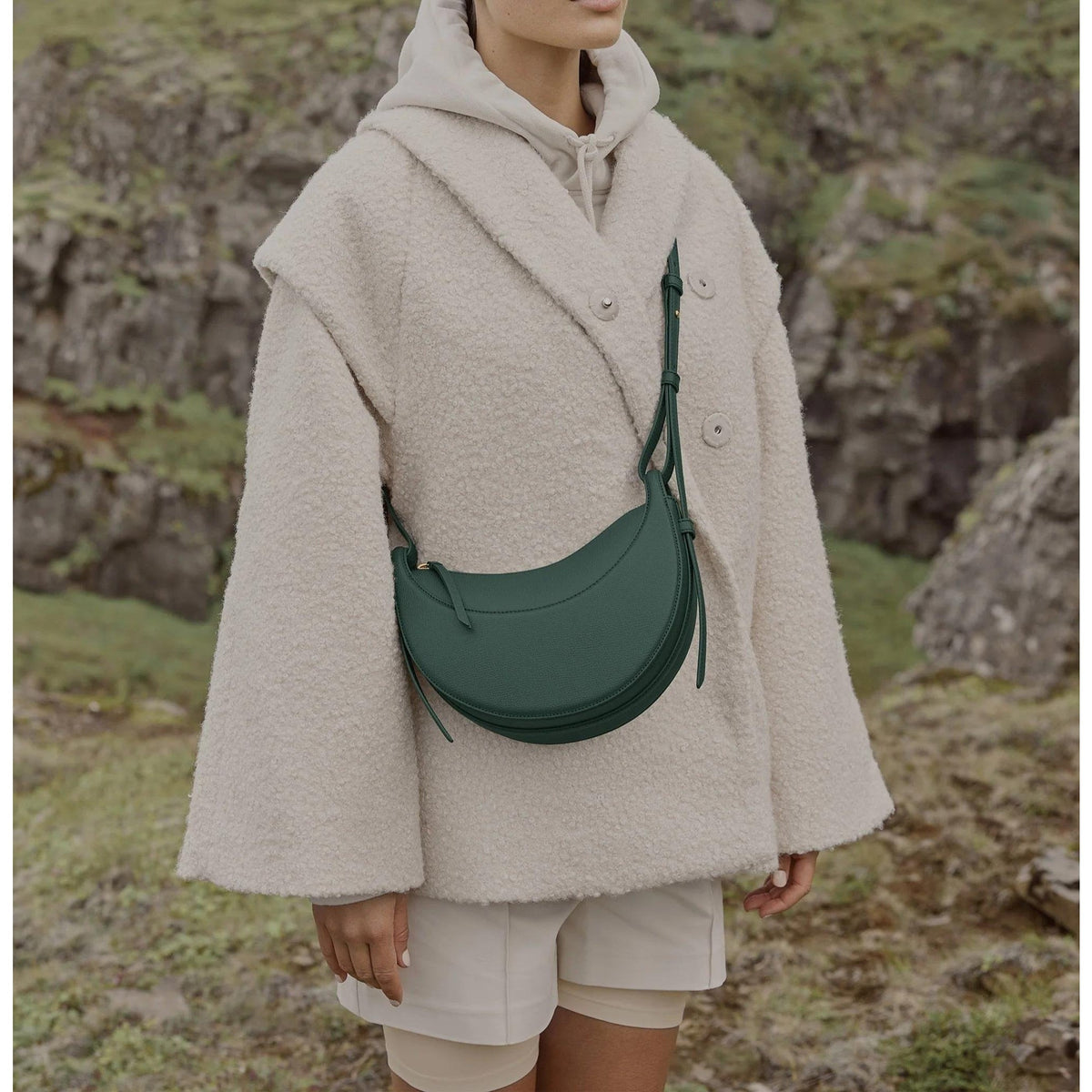 Amélie | Sac Amara en Cuir Veau Silhouette Nuage