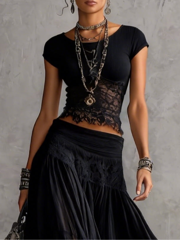 Geneviève | Ensemble Composé d'un Top Transparent avec Panneaux en Dentelle Noire et Jupe Maxi Plissée